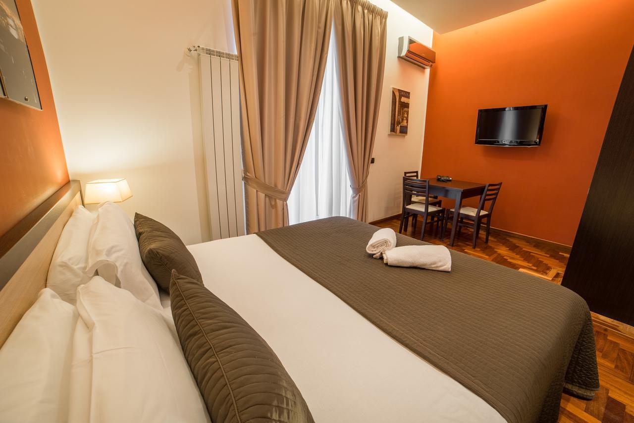Chiaia 32 Guest house