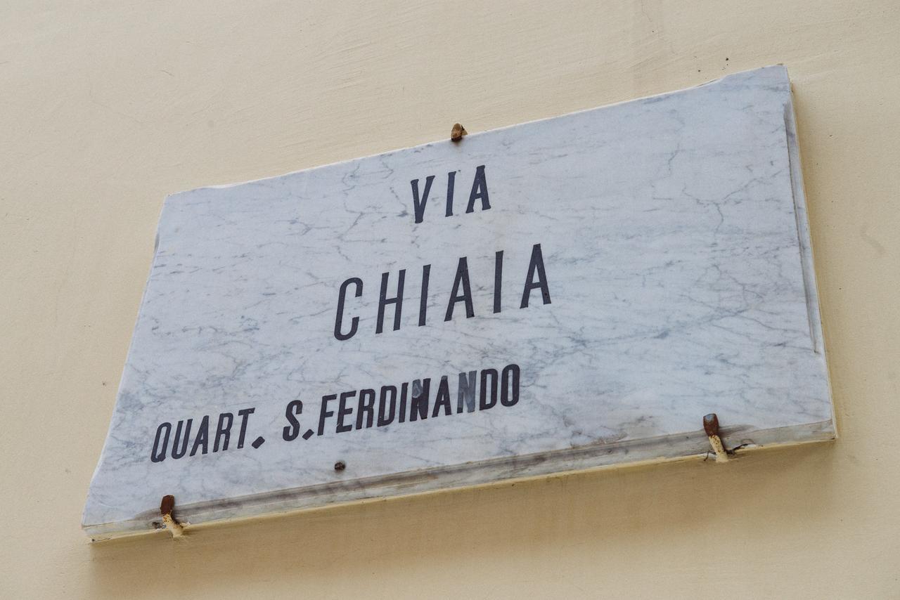 Chiaia 32