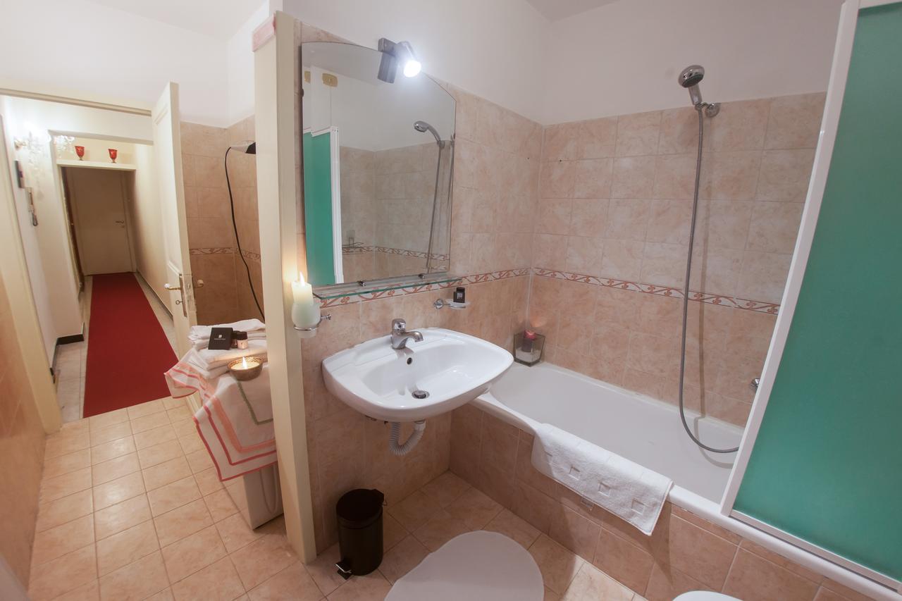 Le Stanze Di Flora Bed & Breakfast *