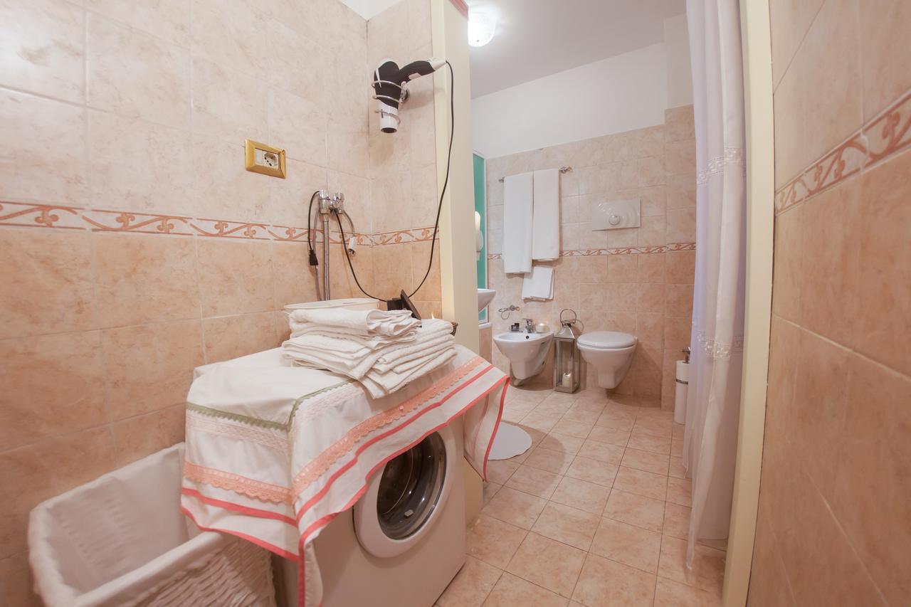 Le Stanze Di Flora Bed & Breakfast Naples