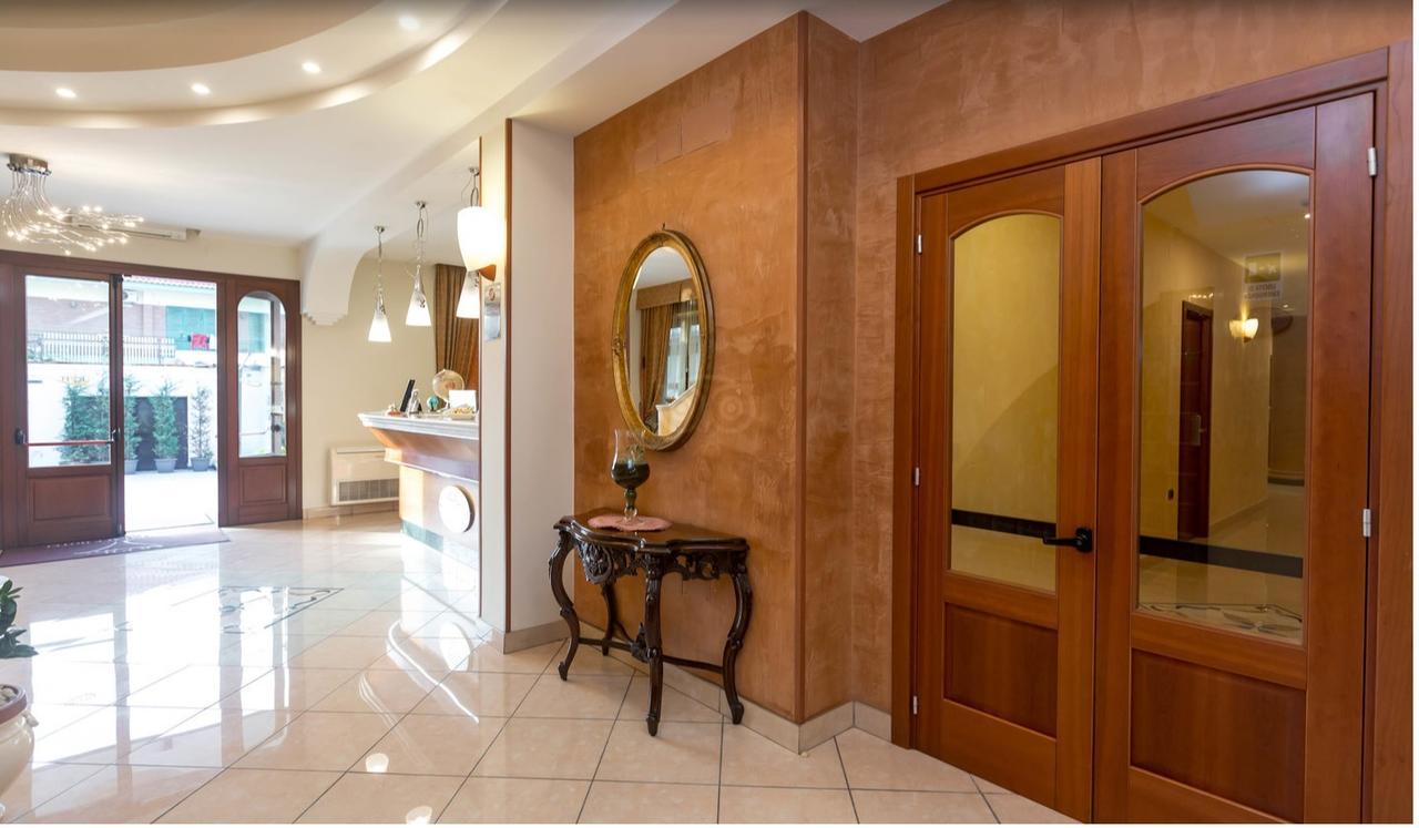 Hotel Ranch Palace Naples
