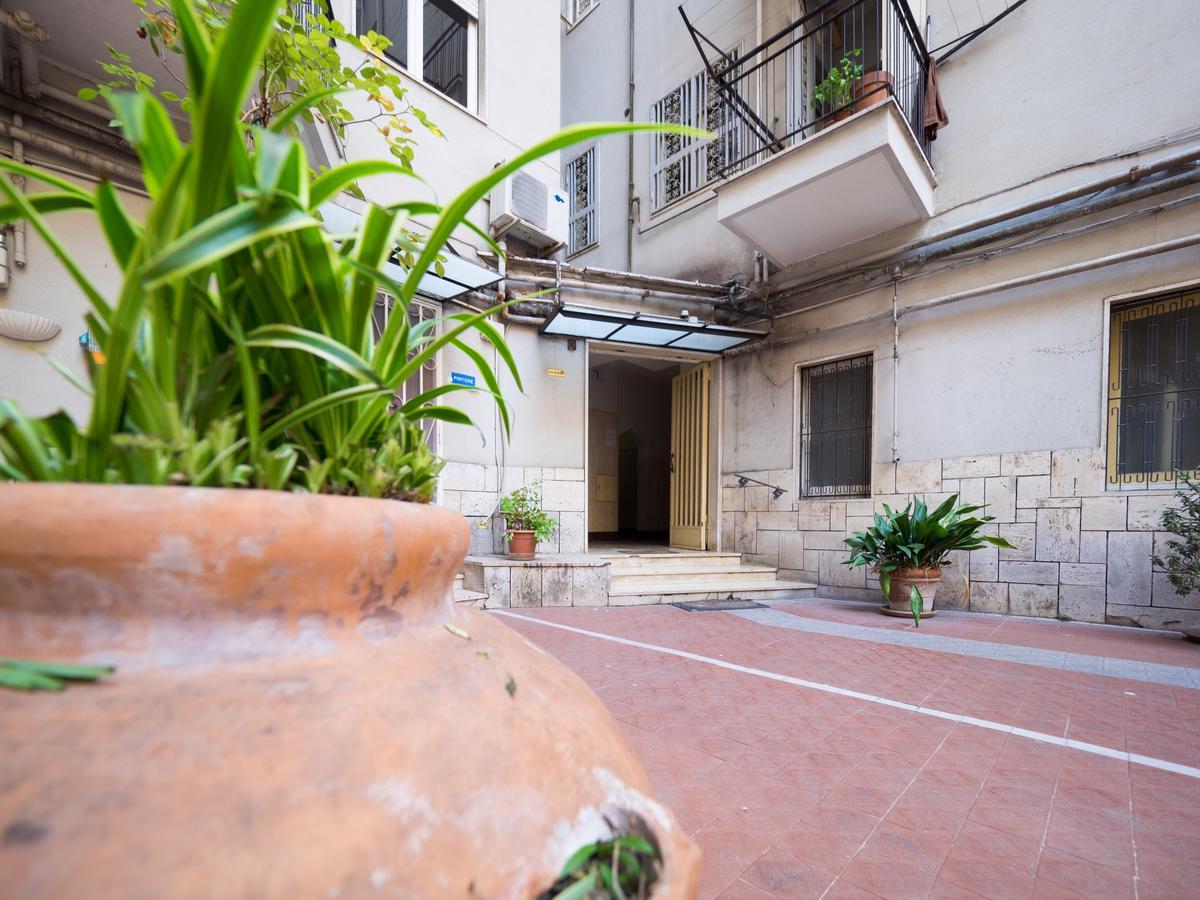 Quo Vadis House