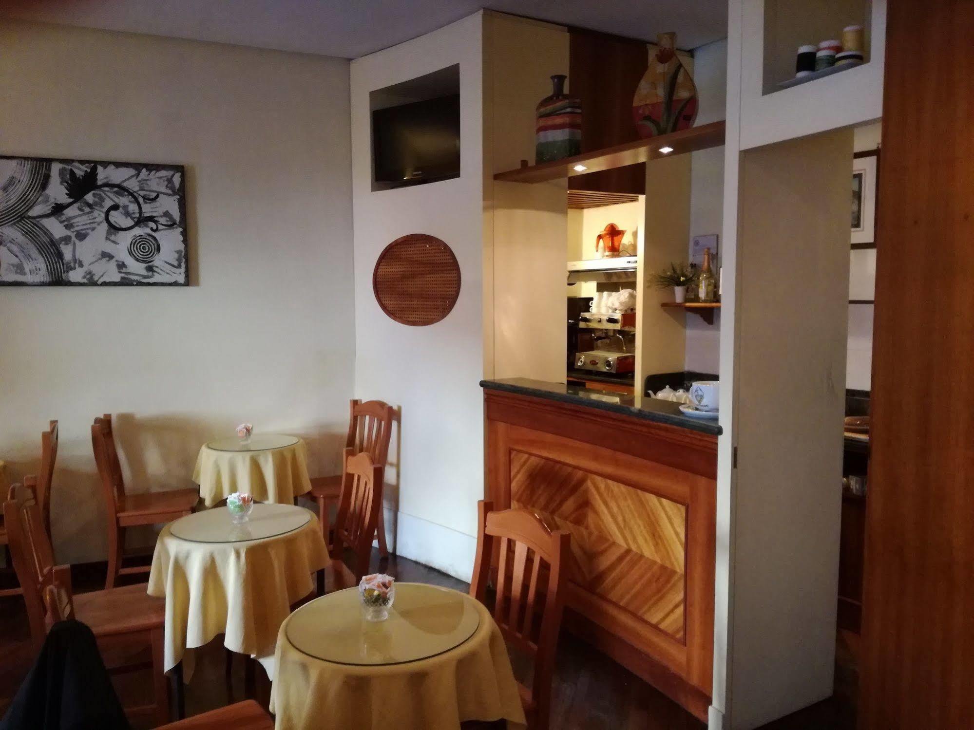 Ares Hotel Naples