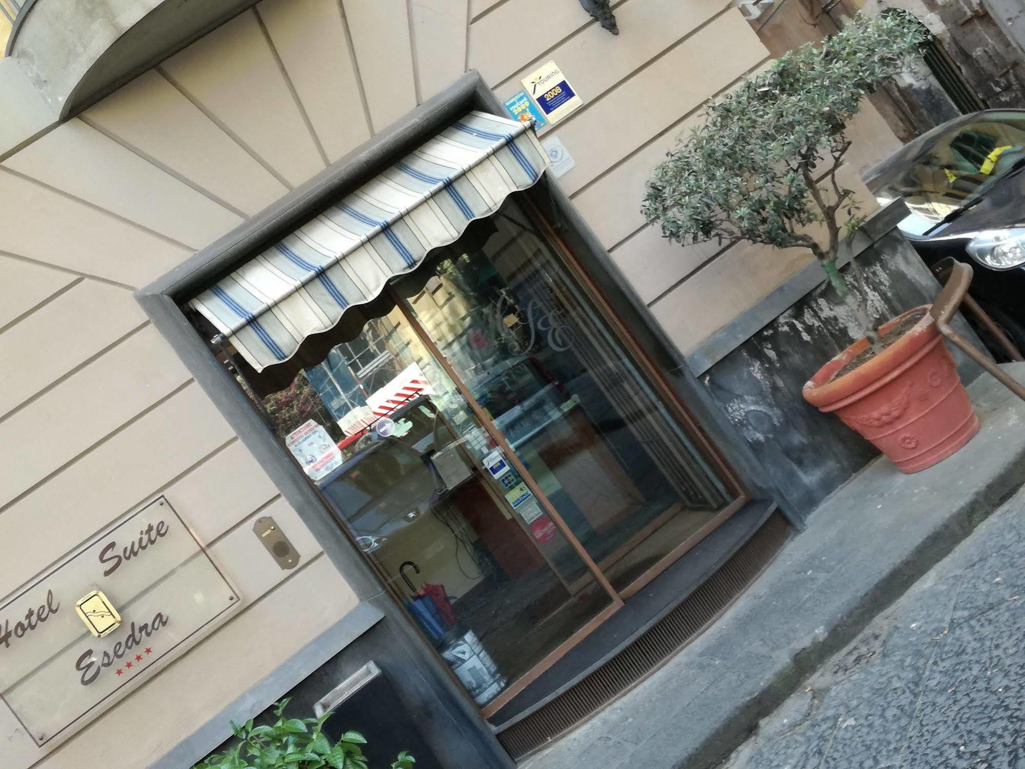 Ares Naples