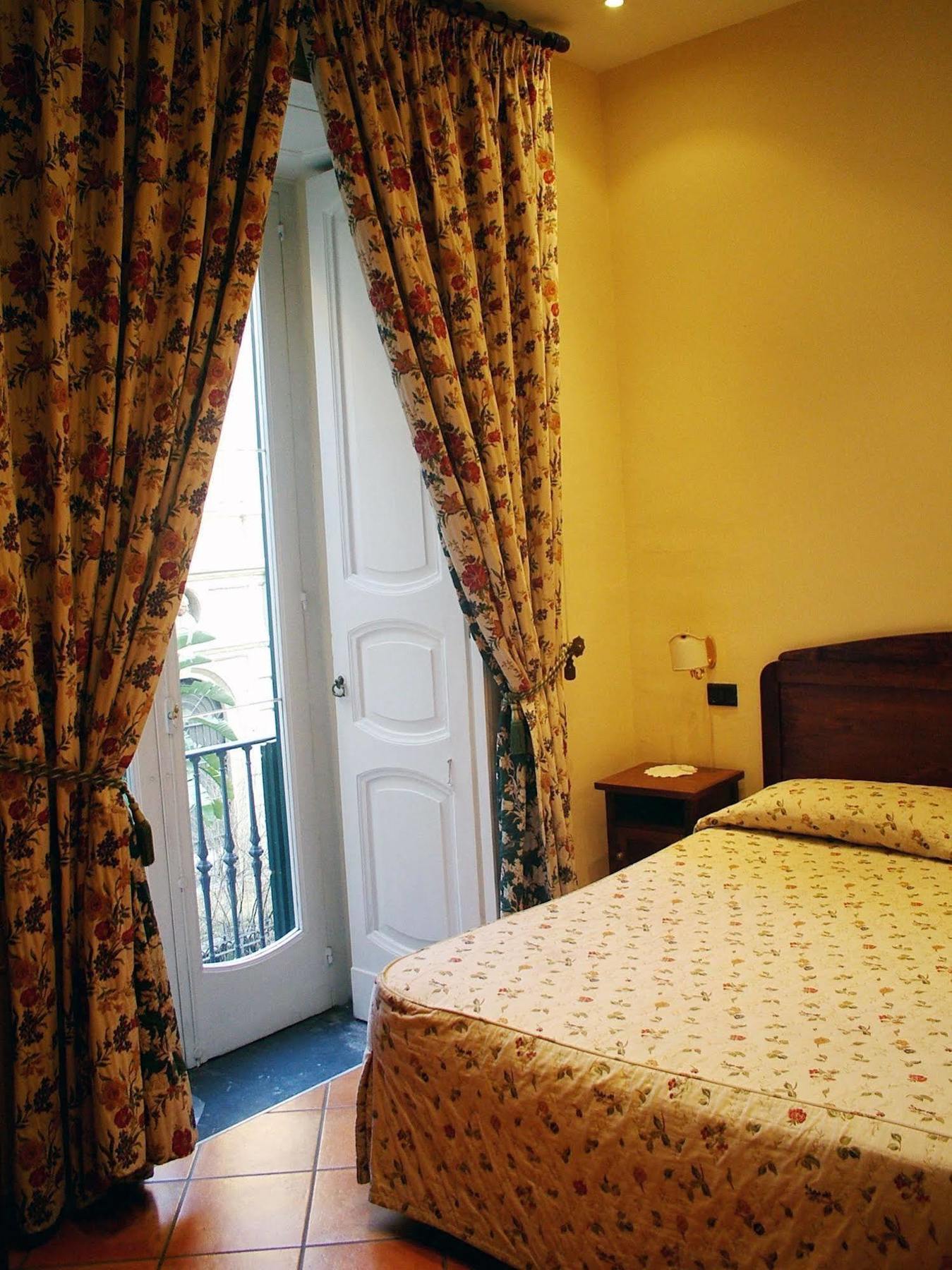 Dell'arte Guest house Naples