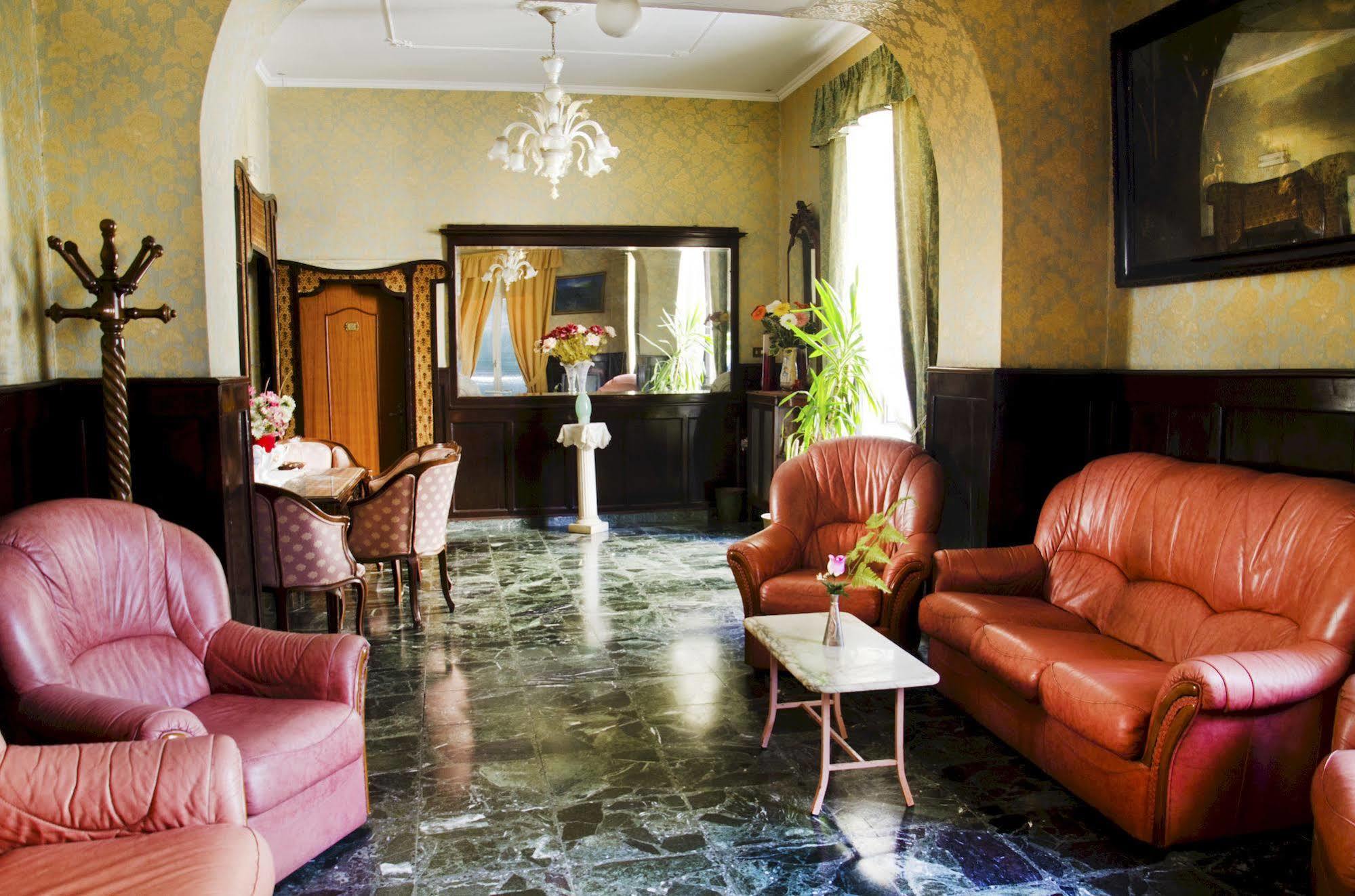 Hotel Villa Maria Naples