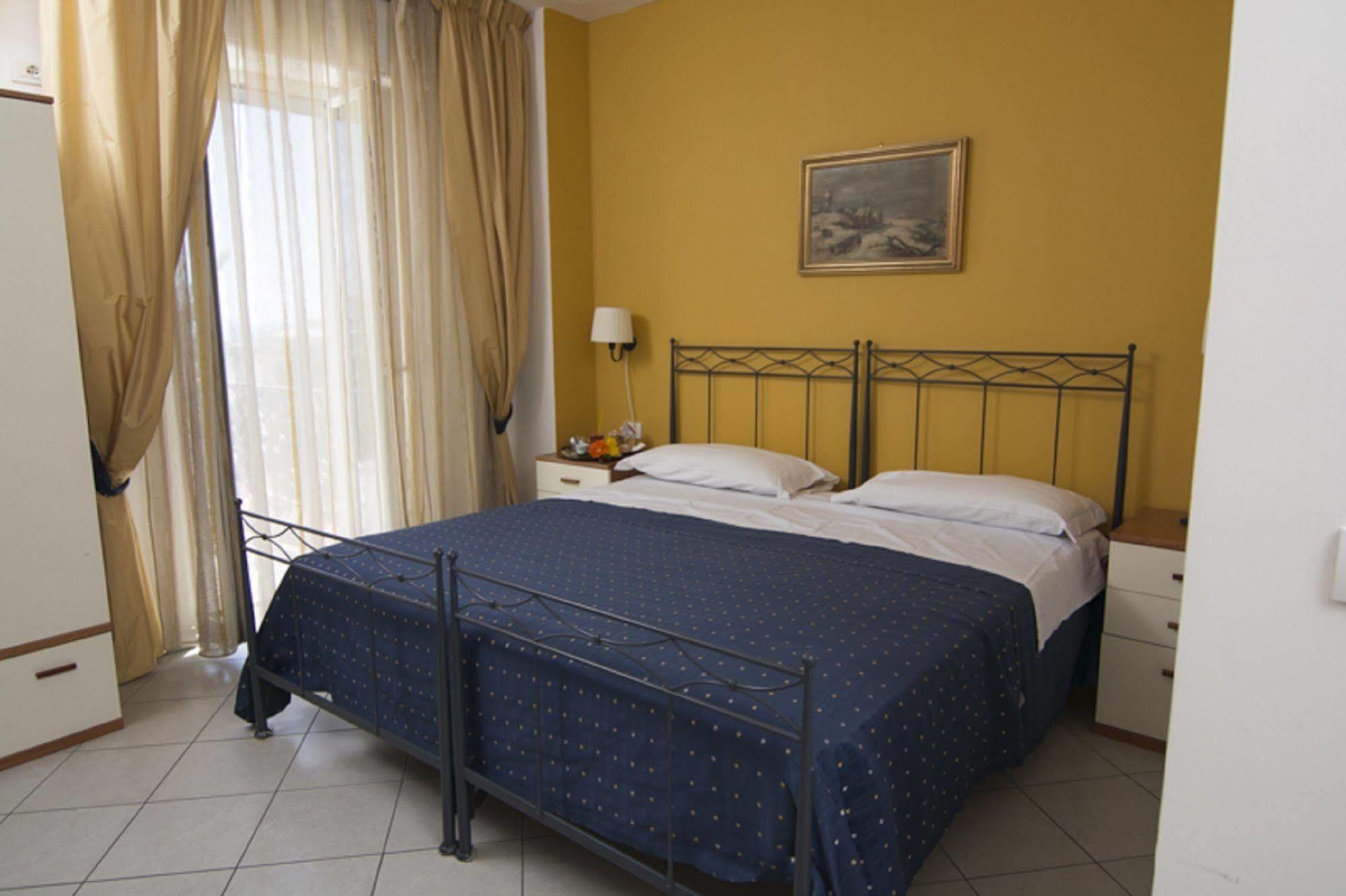 Margherita Hotel 3*