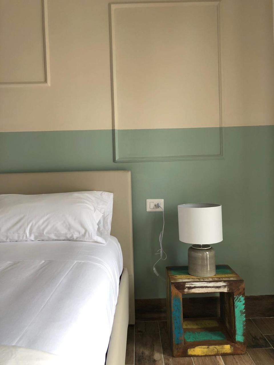 South Hands Guest house *