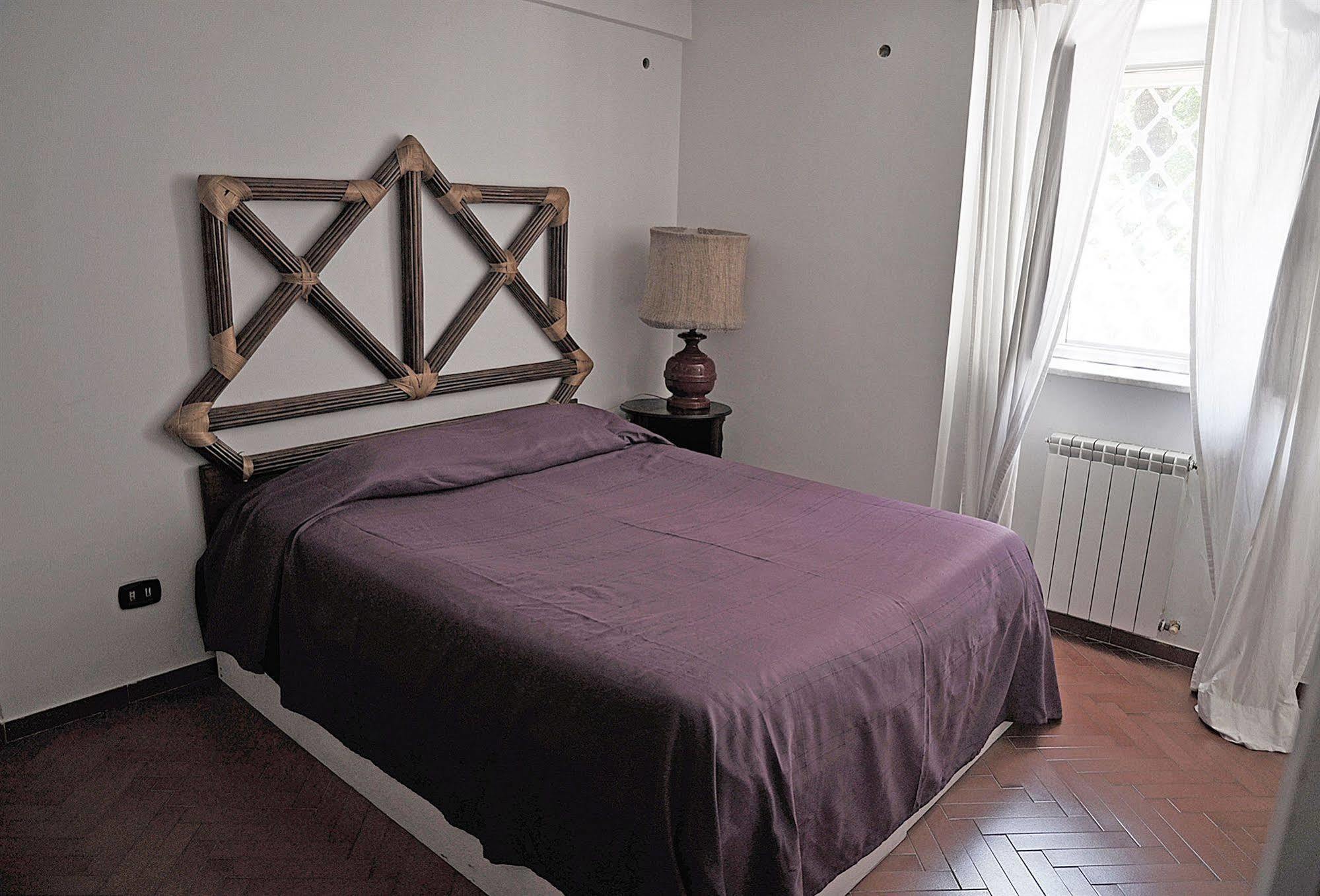 Residenza Le Rose D'arte * Naples