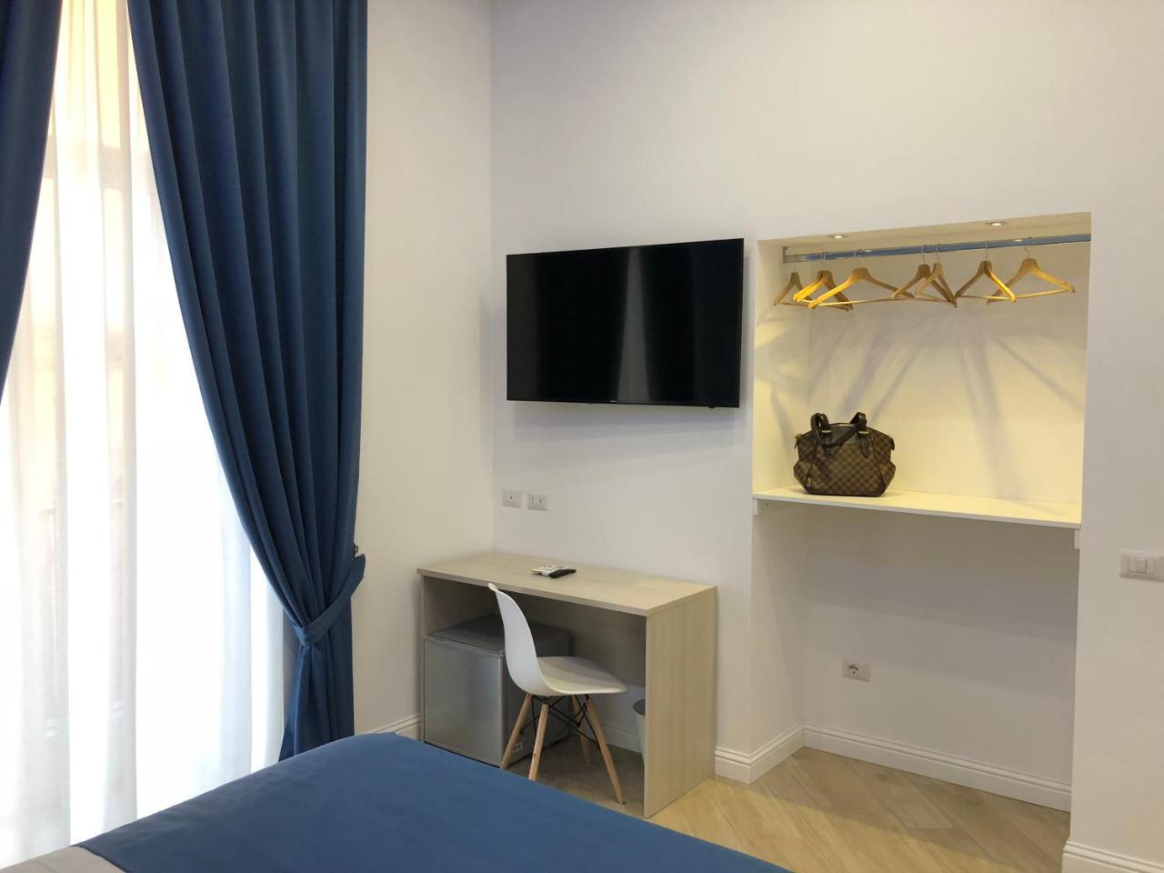 Bed & Breakfast Domo Naples