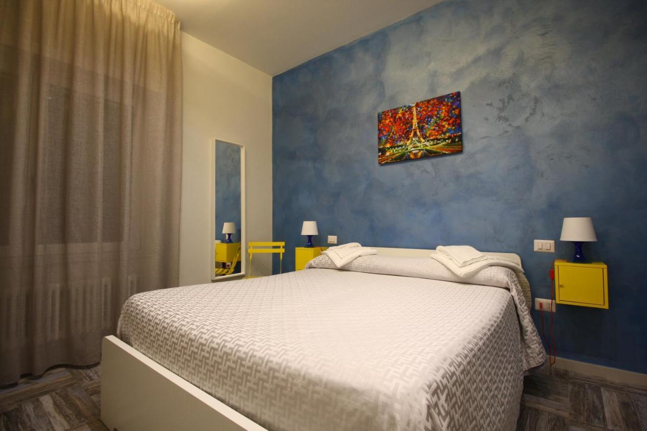 Recia Naples