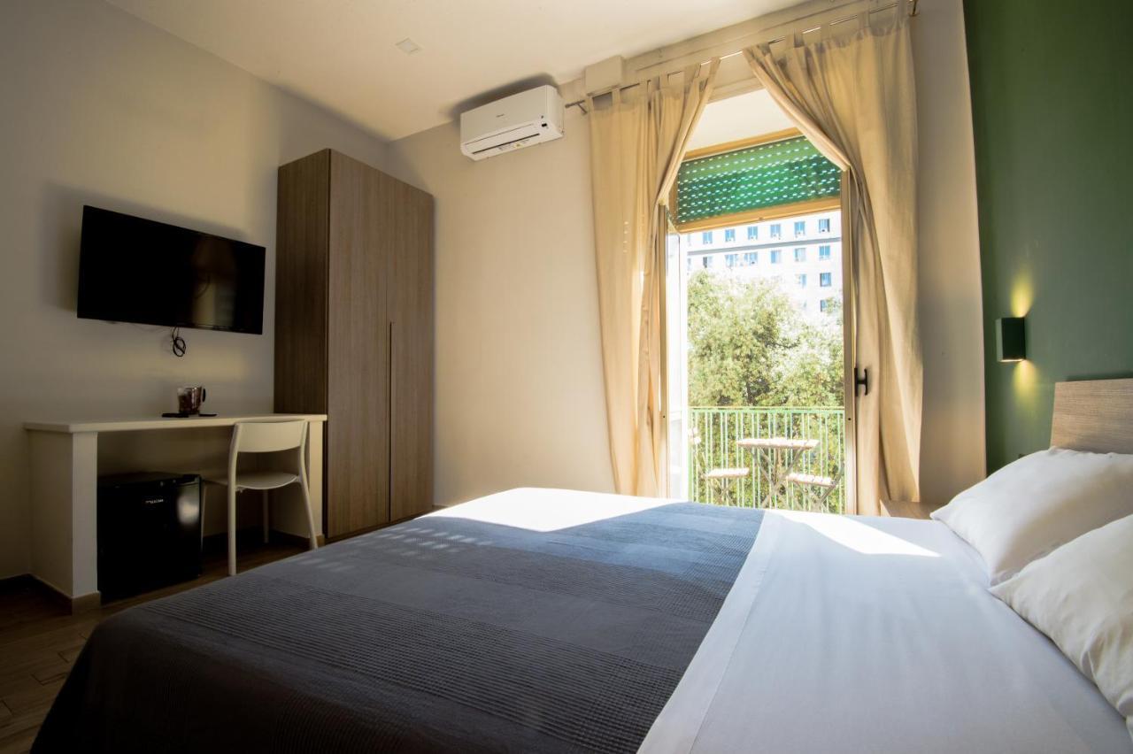 Interno 10 Cavour Naples