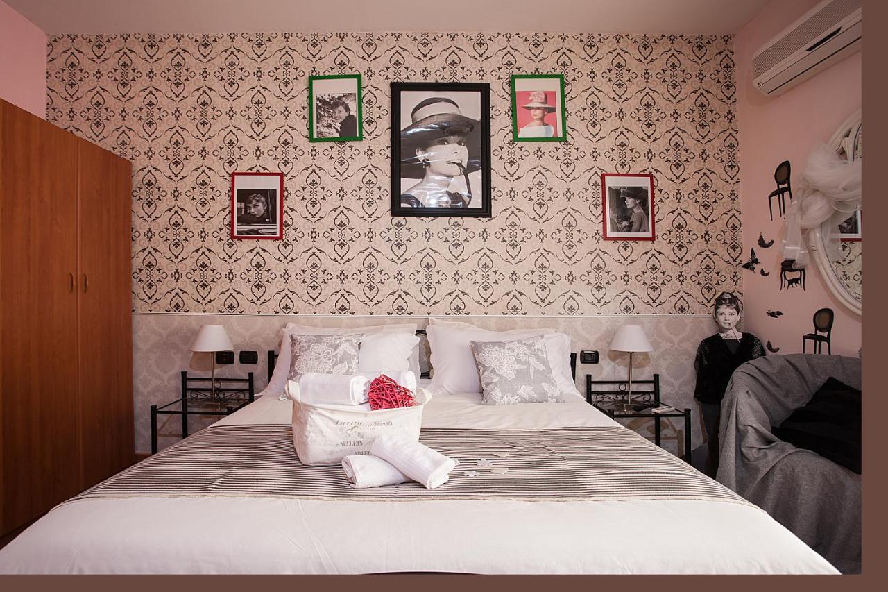 Hotel Cineholiday