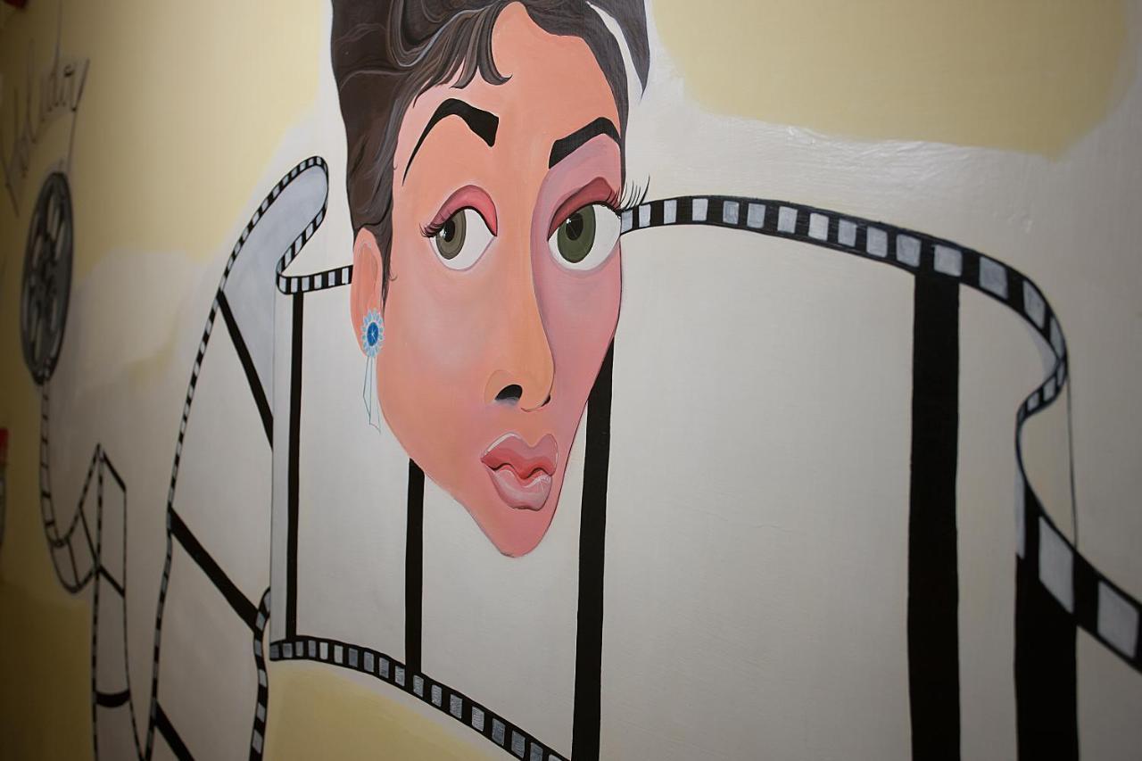 Cineholiday Hotel