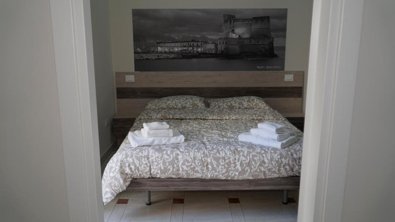 Donna Vicenza Naples