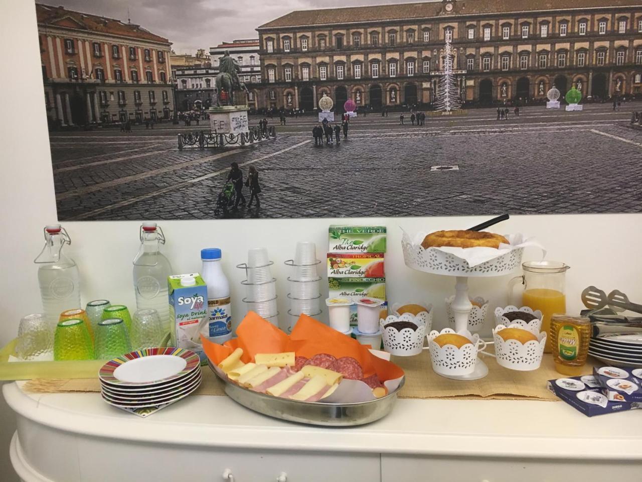 Donna Vicenza Bed & Breakfast Naples