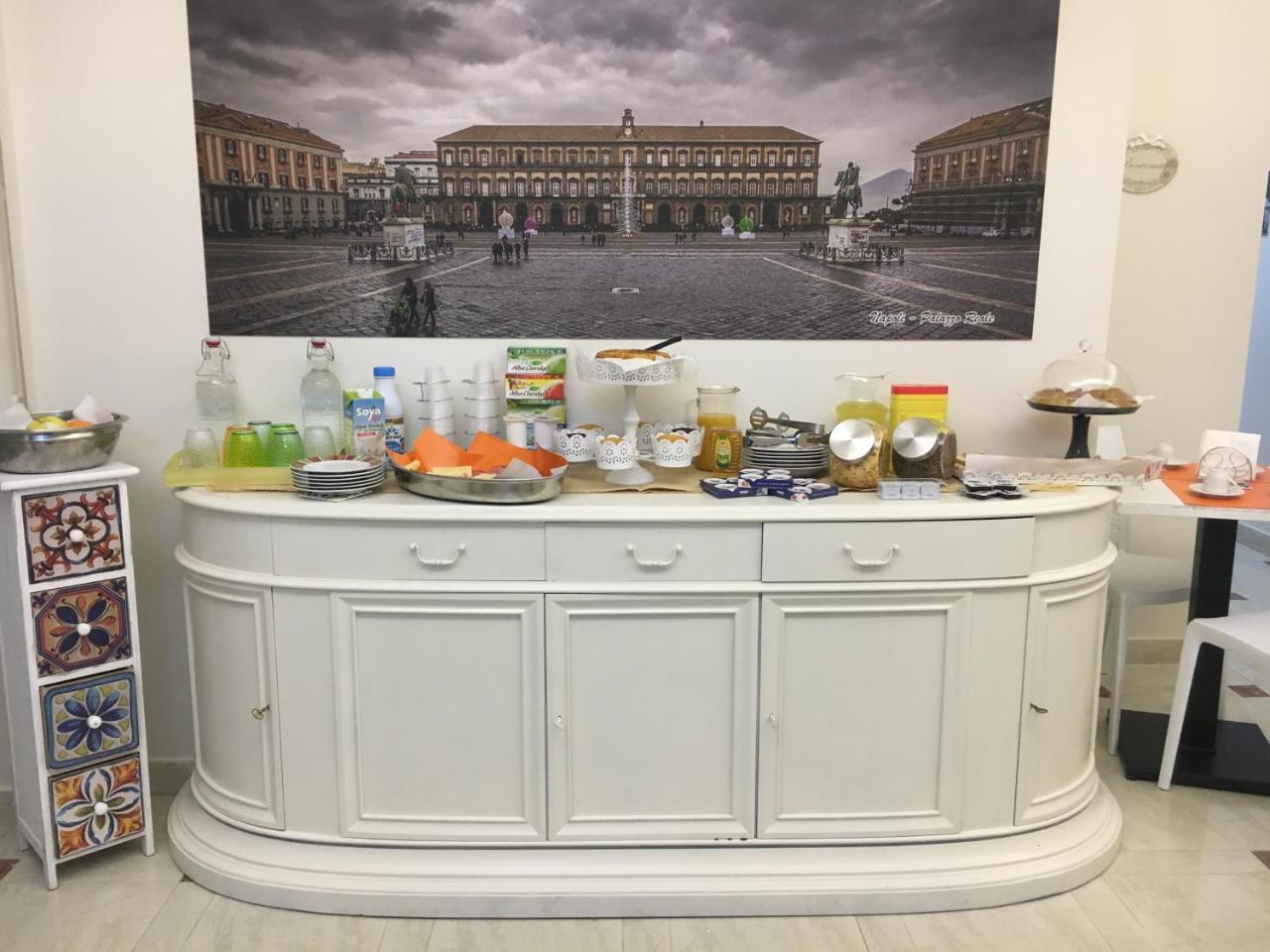 Donna Vicenza Bed & Breakfast Naples