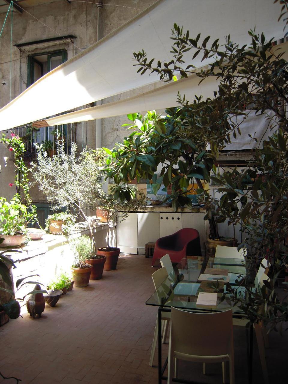 Tribu Bed & Breakfast 3*