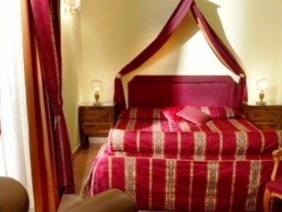 Hotel Chiaja De Charme Naples