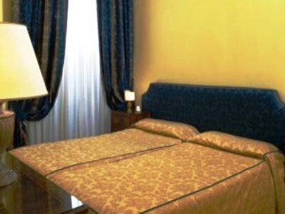 Hotel Chiaja De Charme Naples