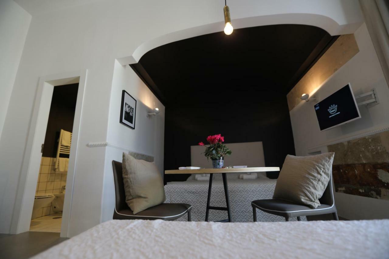Bed & Breakfast The Station