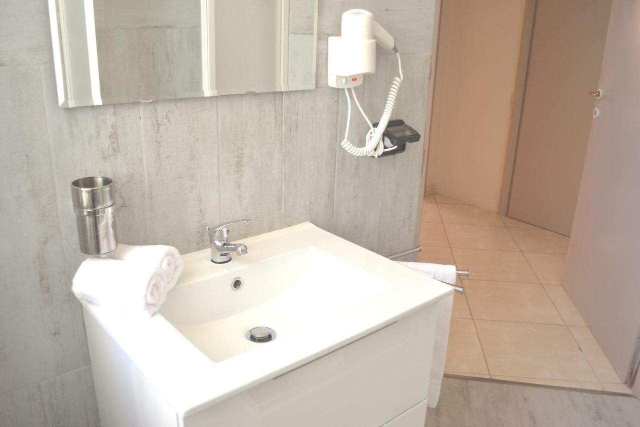 Guest house Tuanis 2*