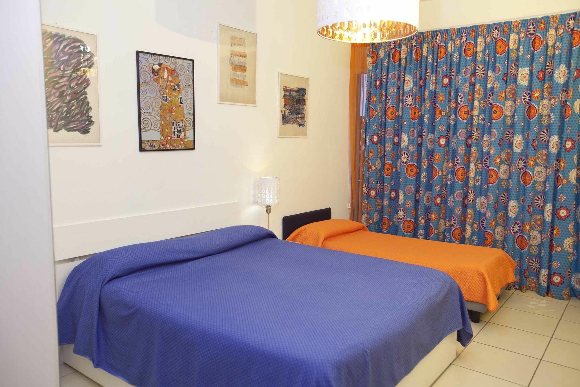 Marina 3* Naples