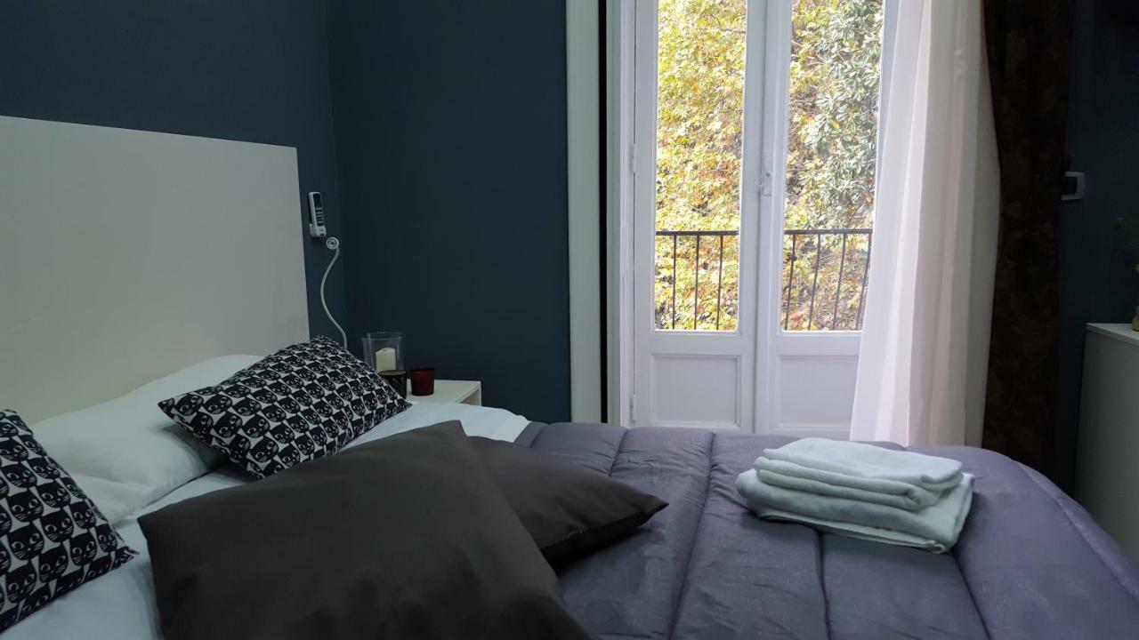 Bed & Breakfast Holiday Art *