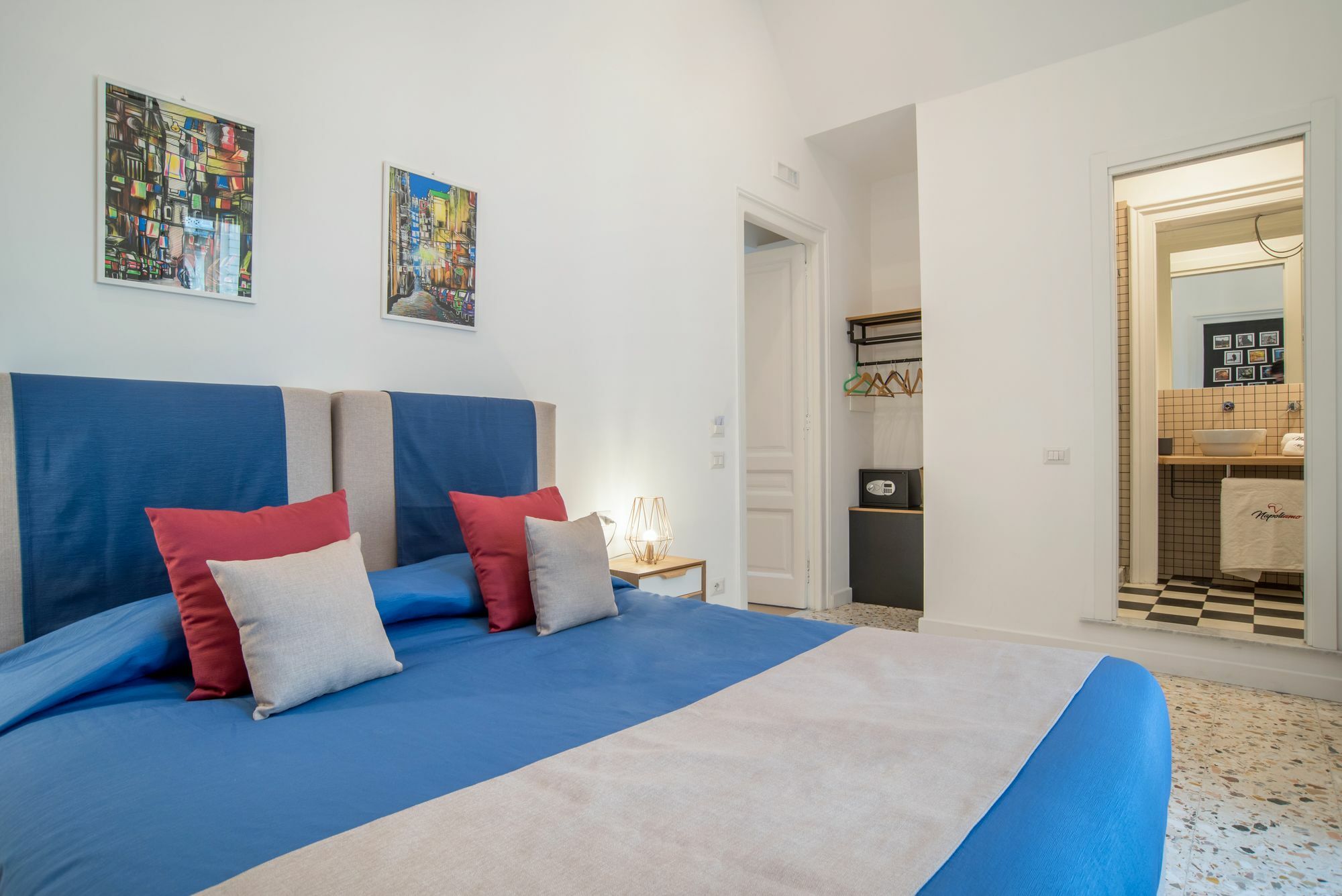 Guest house Napoliamo Naples
