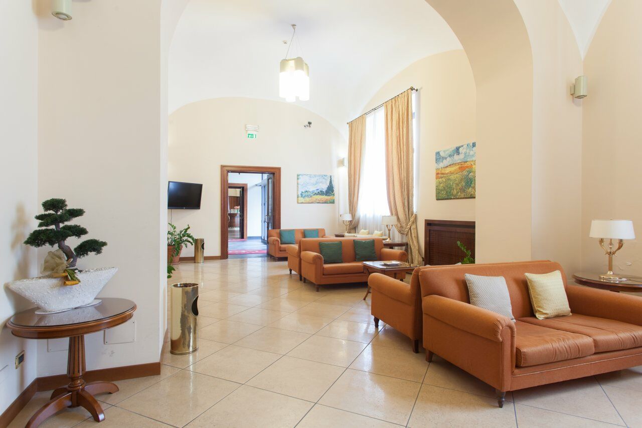 Le Cheminee Business Naples