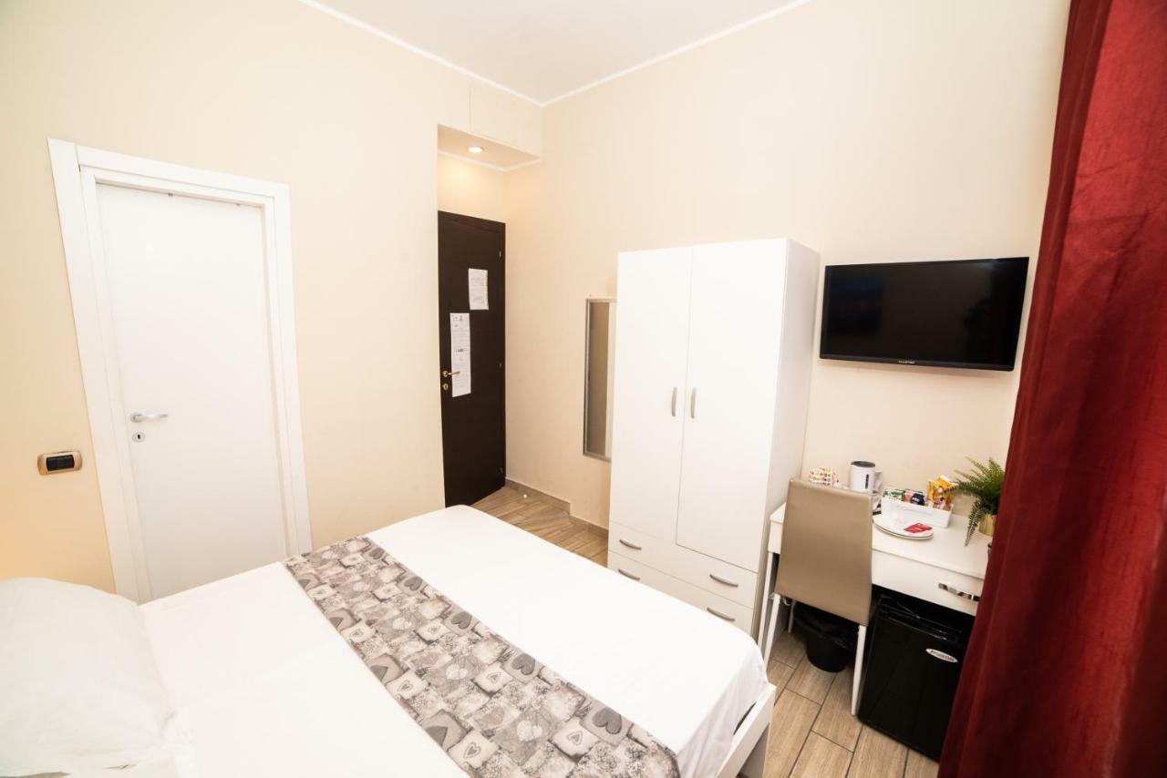 Metropolitan 3* Naples