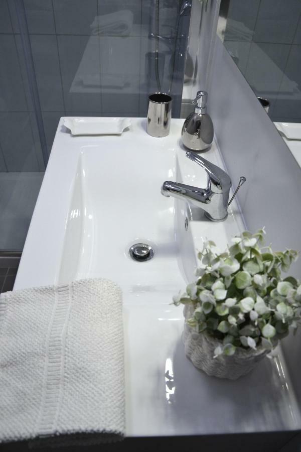 Altera Domus Bed & Breakfast