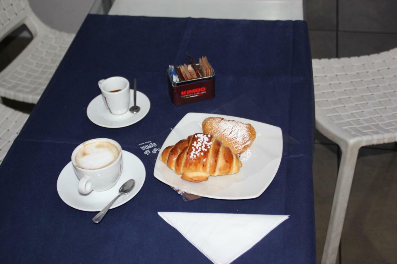 Dimora Partenopea Guest house 2*