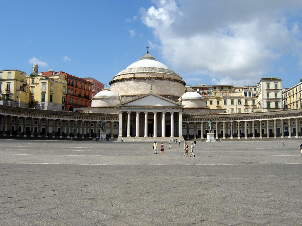 Nonna Fara * Naples