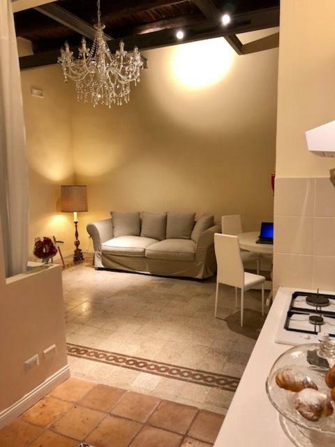 Apartment Duomo184 Naples