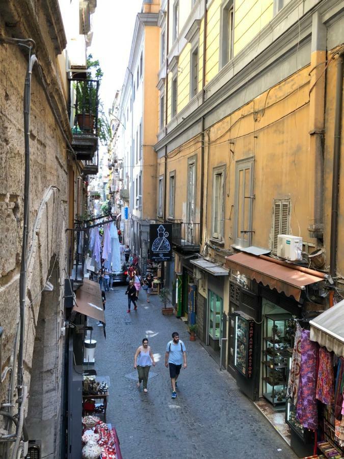 In Love: Balconcino Spaccanapoli *