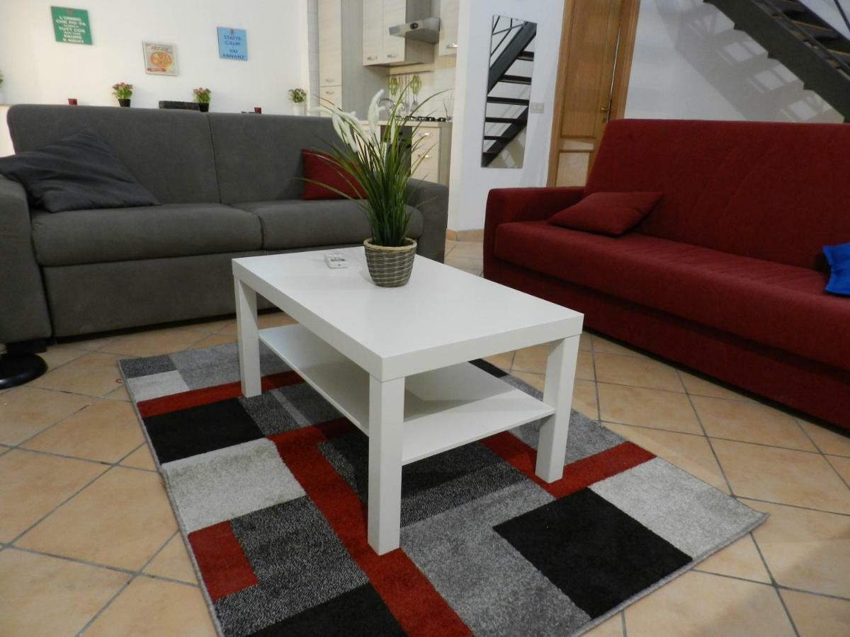 Apartment Ai Tribunali Naples