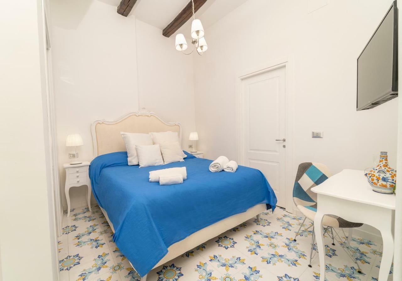 Napulitandream Guest house *
