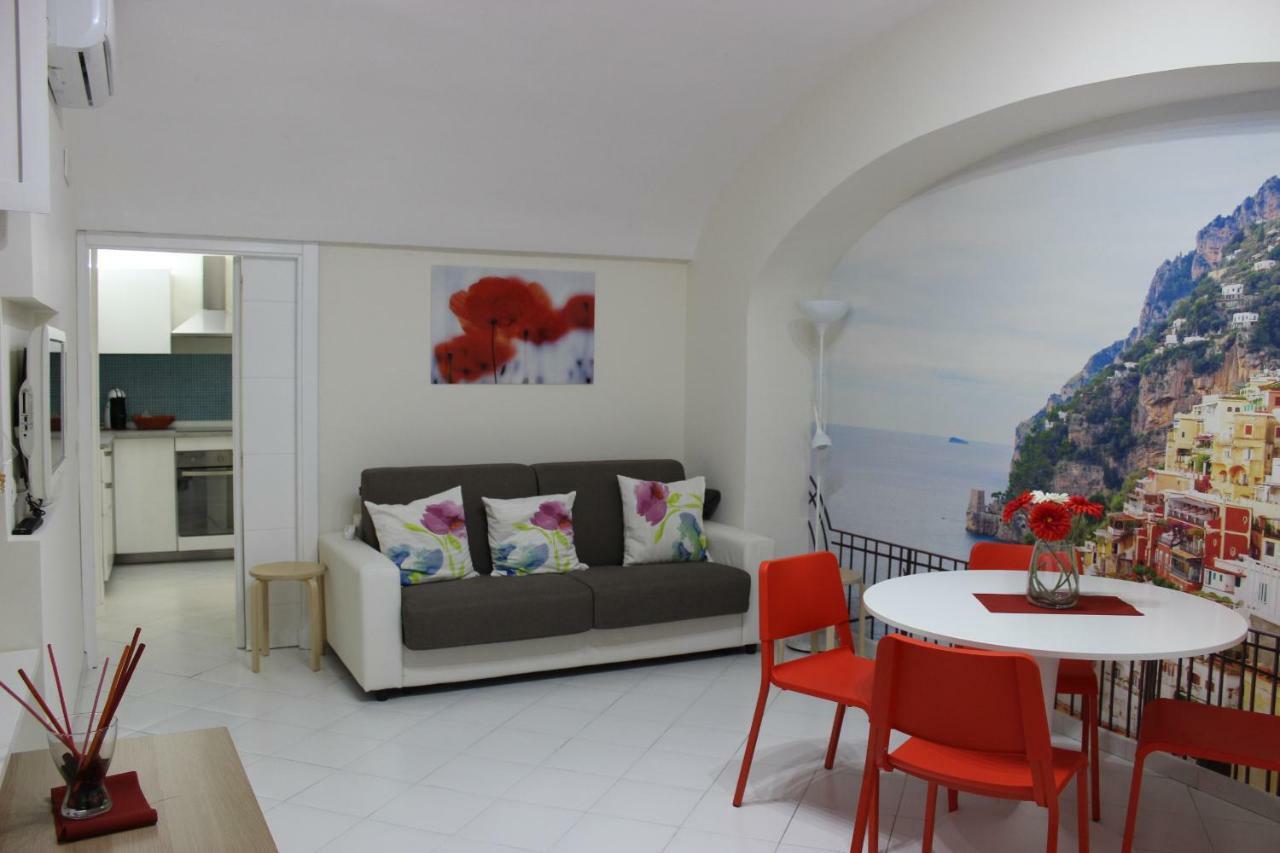 Apartment A Chiaia