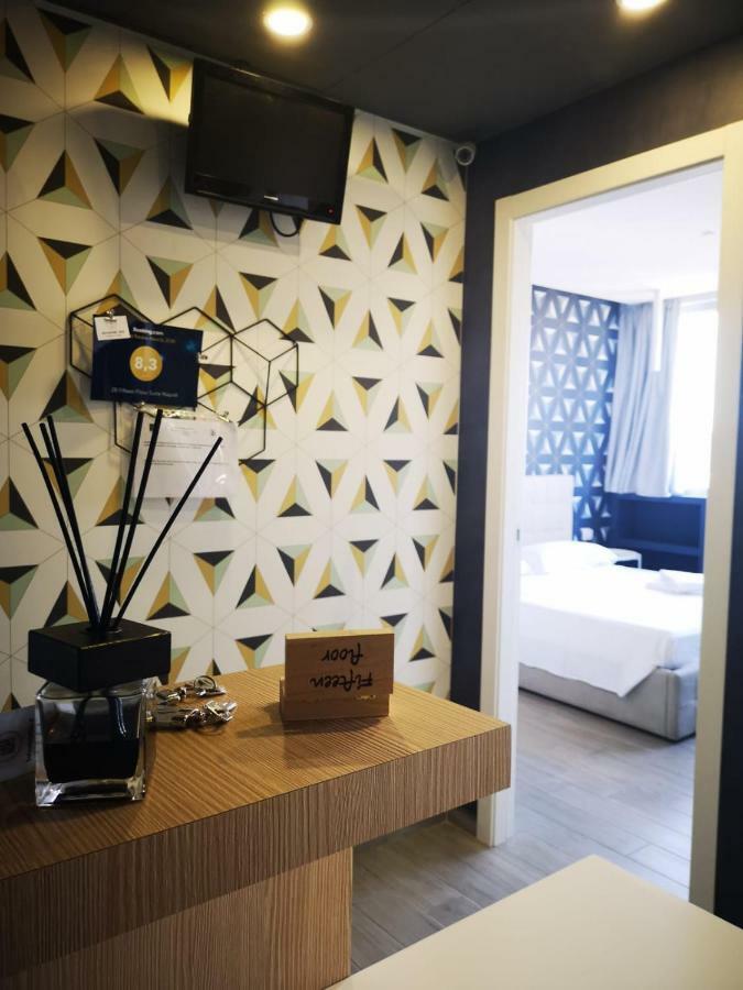 2b Fifteen Floor Bed & Breakfast Naples
