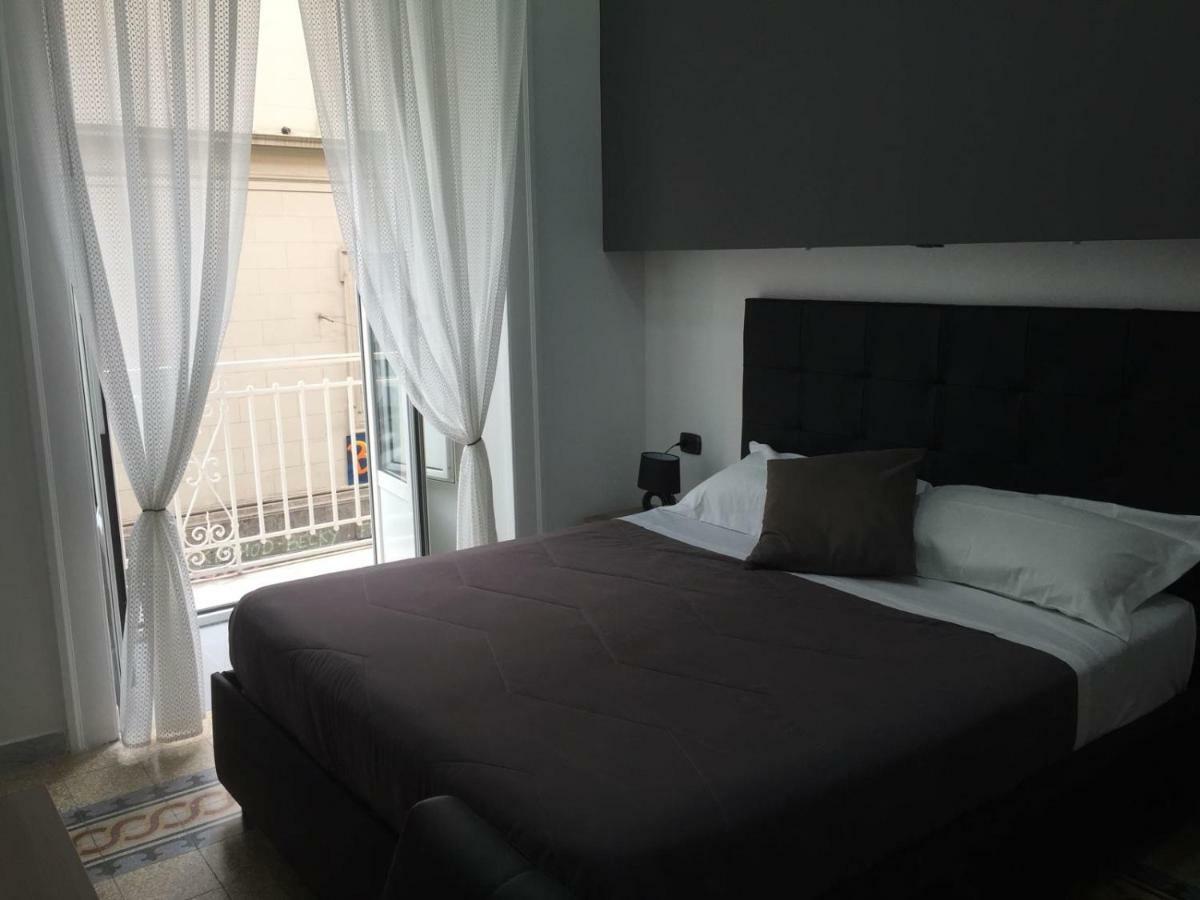 Bed & Breakfast Mb95 - Mezzocannone Luxurious Naples