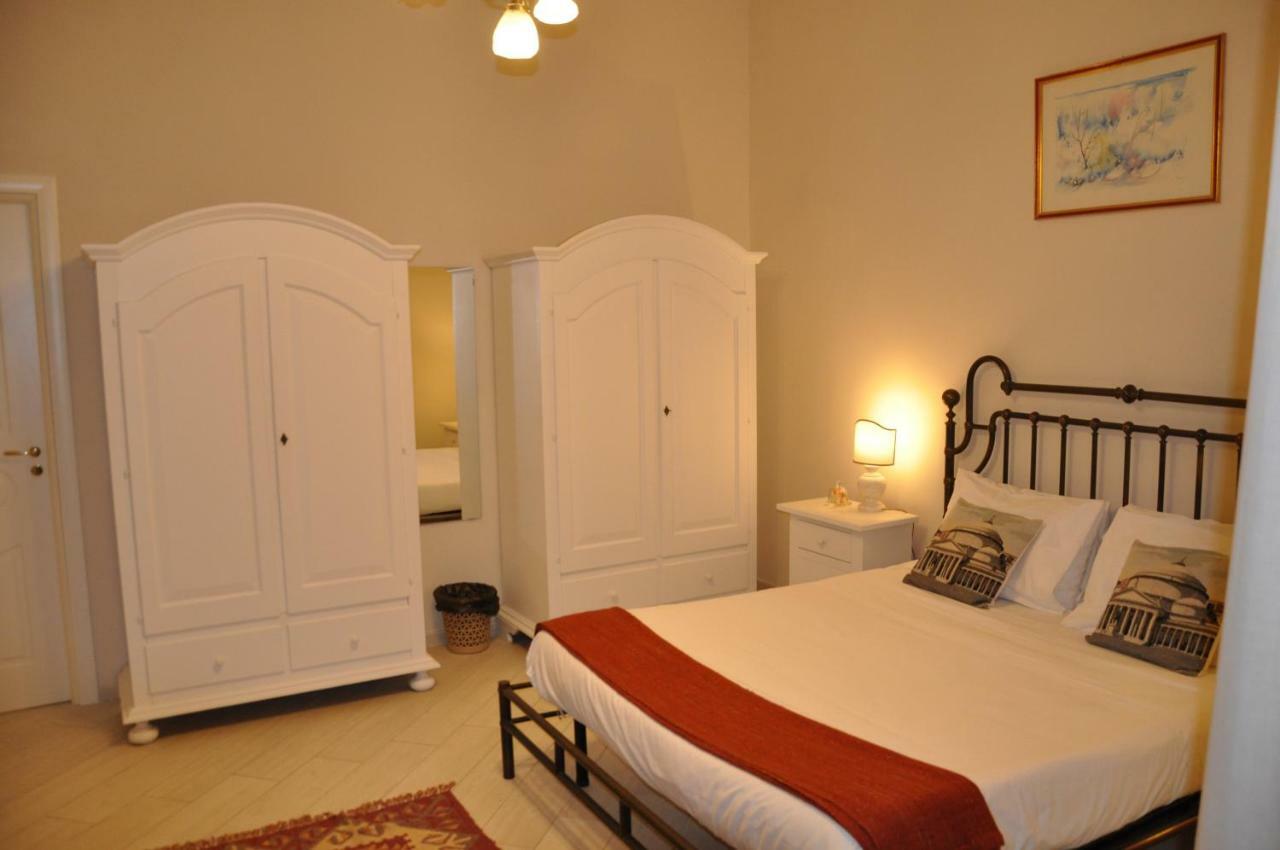 Domus Borbonica 3*