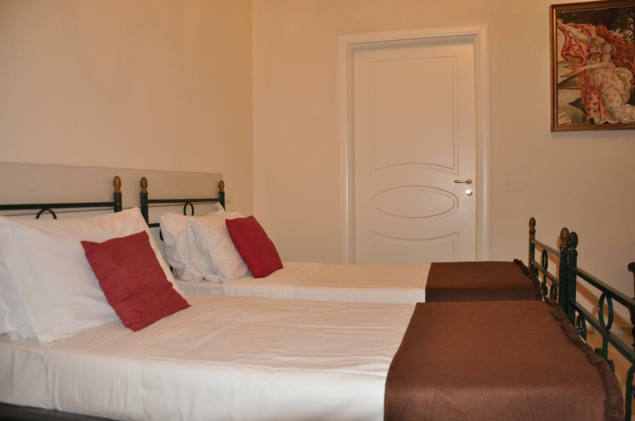 Domus Borbonica 3* Naples