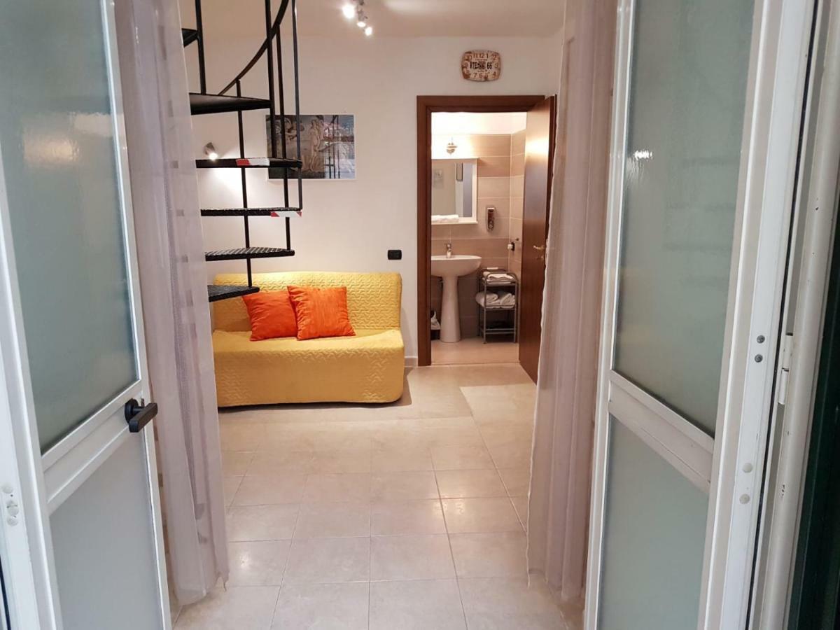 Vincent's Apartment Naples