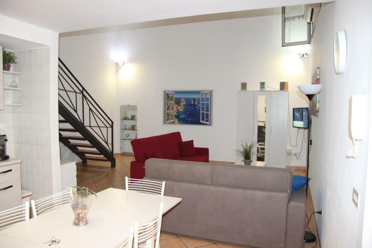 Ai Tribunali Apartment Naples