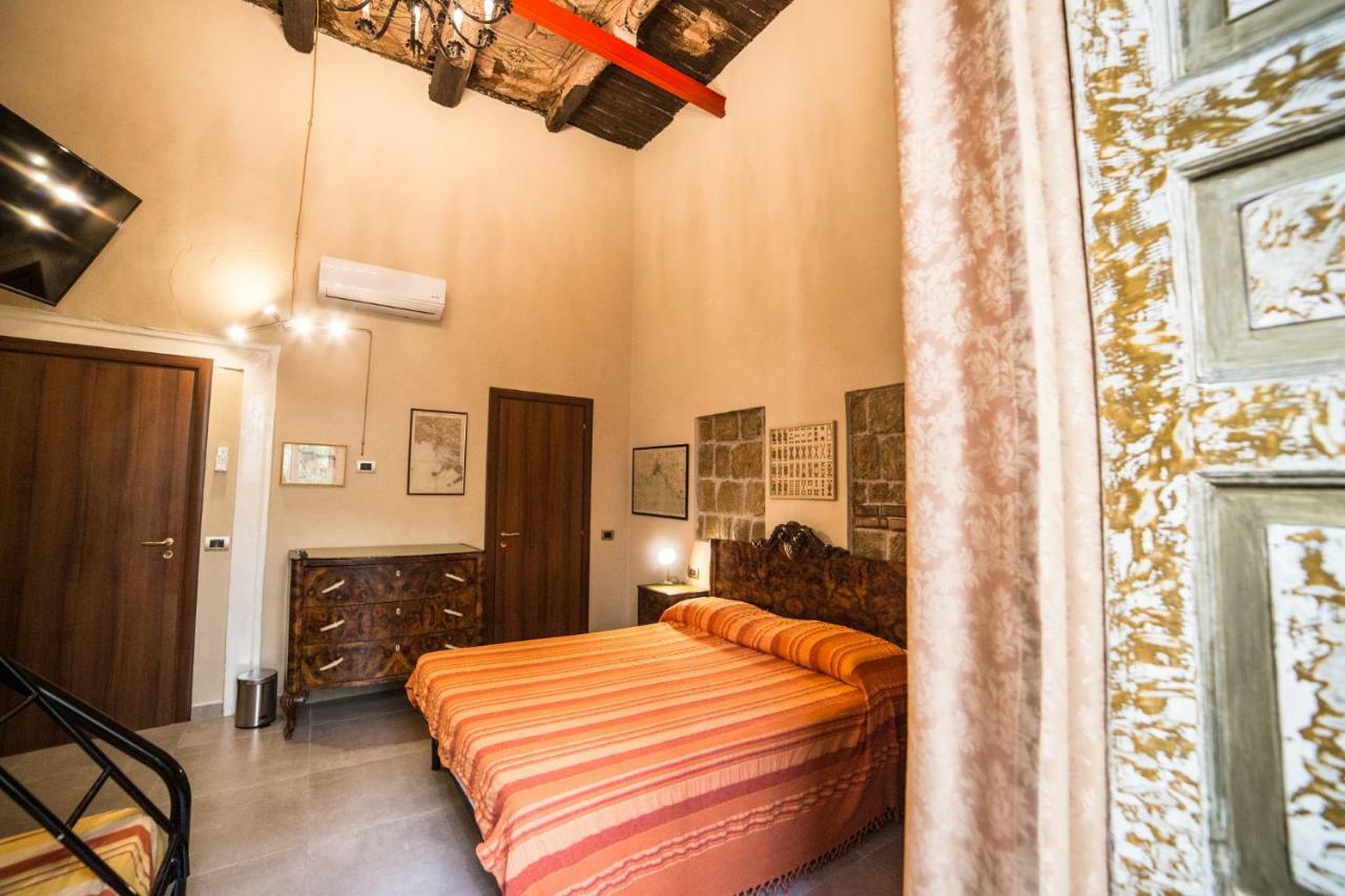 Colonna Bed Bed & Breakfast Naples