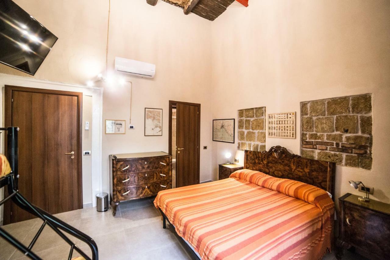 Colonna Bed
