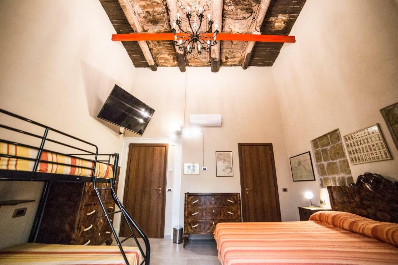 Bed & Breakfast Colonna Bed Naples