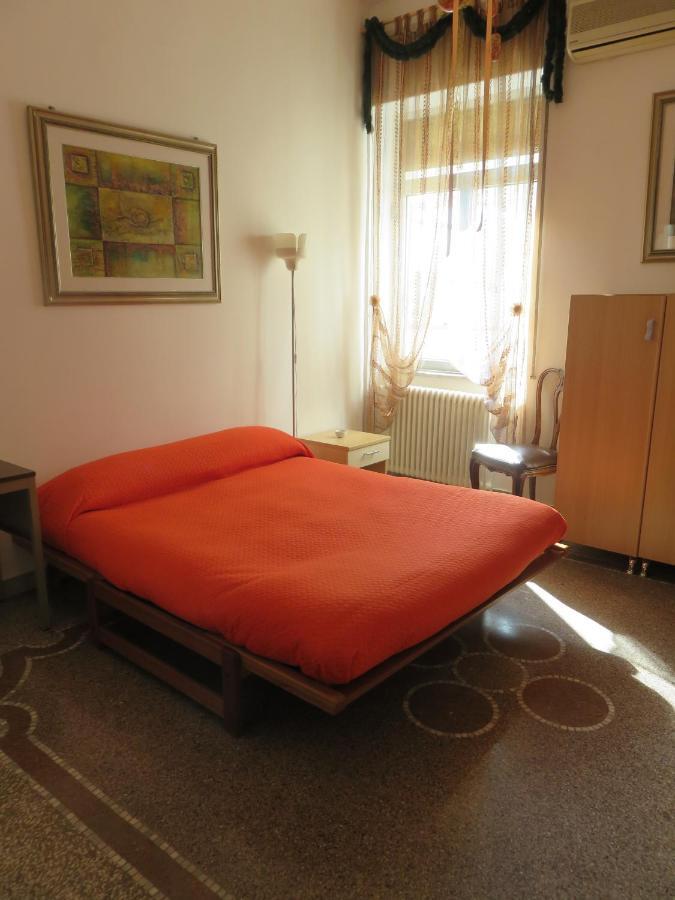 Rosy's Naples