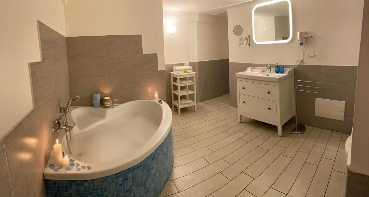 Sweethometoledo Apartment